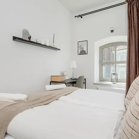 Staromlynska Near Wyspa Slodowa In By Renters * فروتسواف