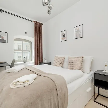 شقة Staromlynska Near Wyspa Slodowa In By Renters