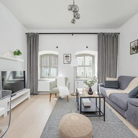Staromlynska Near Wyspa Slodowa In By Renters * فروتسواف